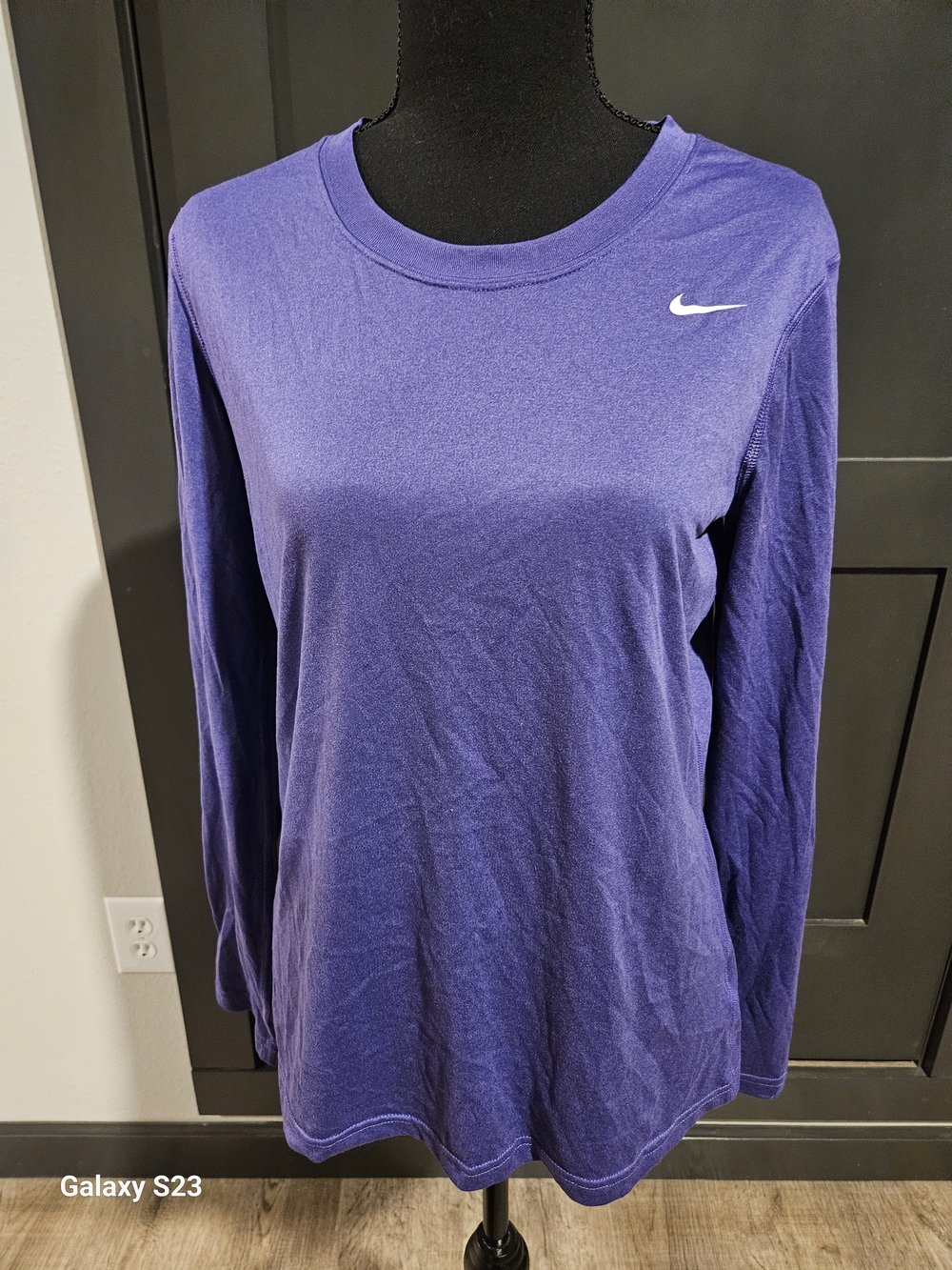 Nike Women's Long Sleeve Purple Crew Neck Top